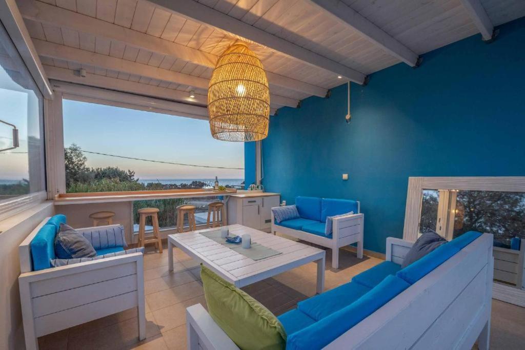 Seabreeze Villa - With Jacuzzi & Heated Pool Mastihari Exterior photo